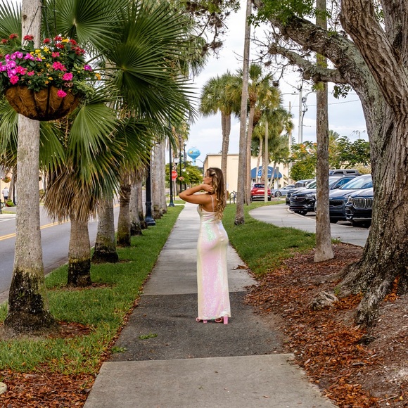 holographic dress - Picture 3 of 6